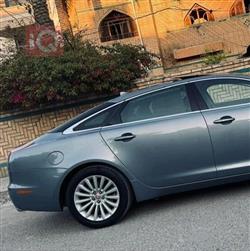 جاكوار XJ